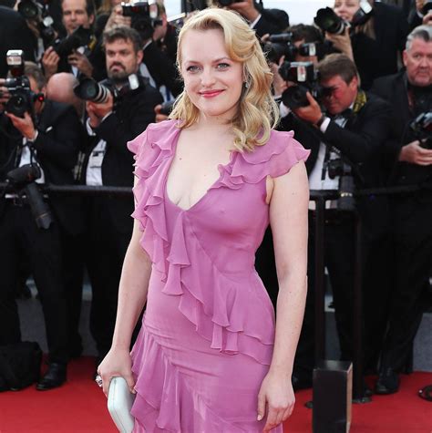 Elisabeth Moss Best Looks